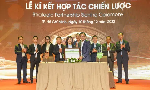 Đức Tường Group ký kết hợp tác chiến lược với Schneider Electric Việt Nam